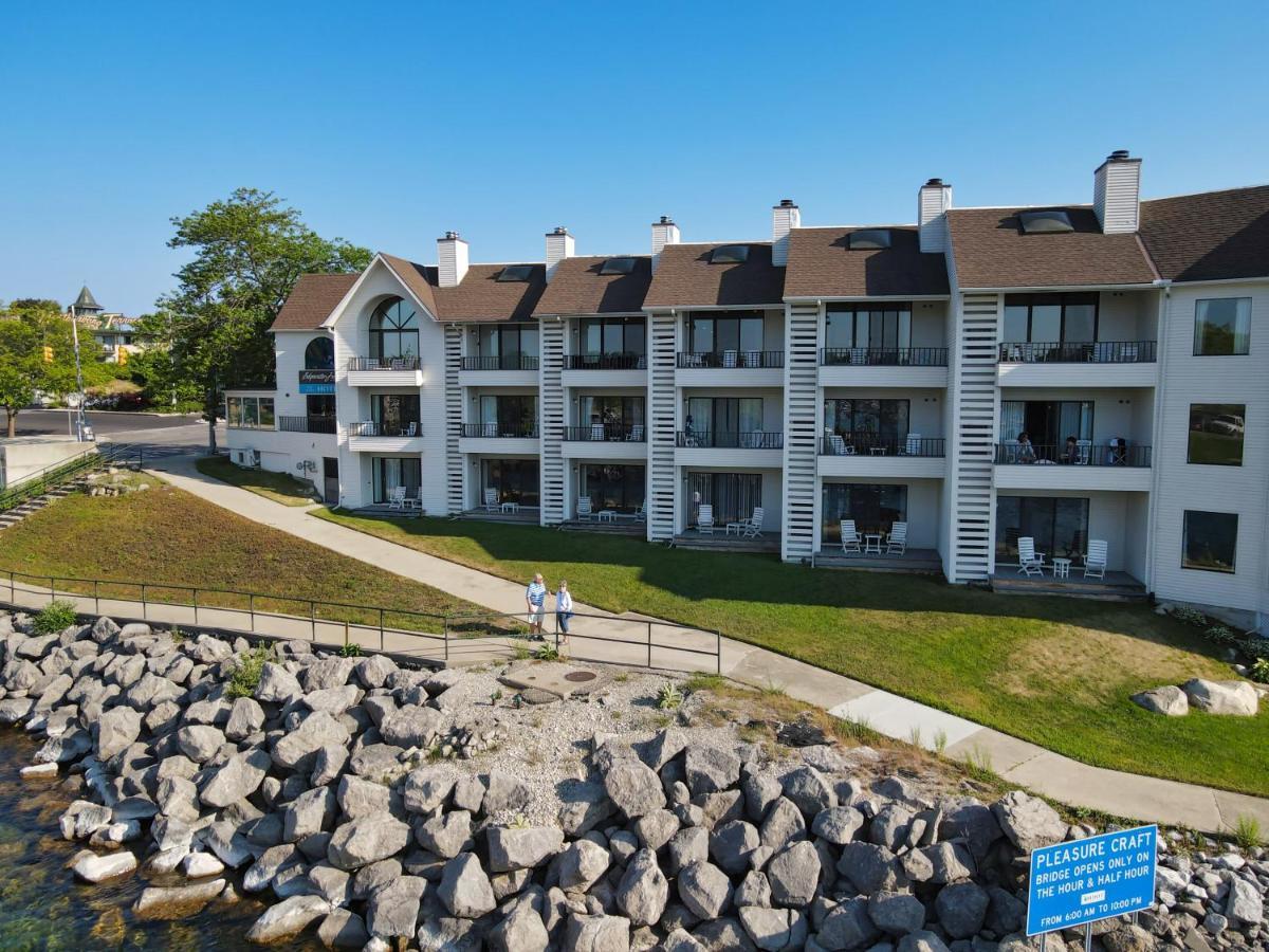 228 Edgewater Inn Шарлевой Экстерьер фото