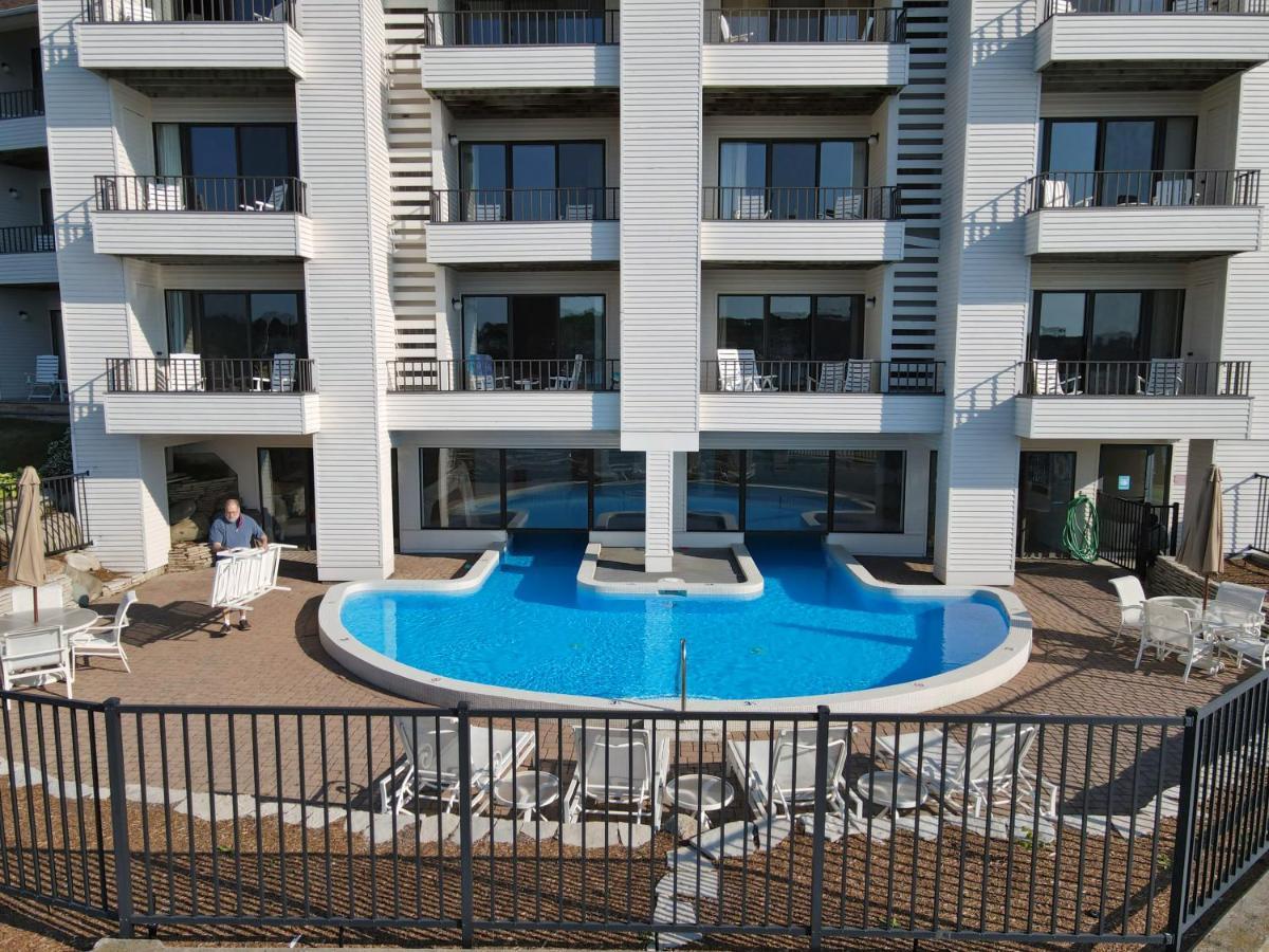 228 Edgewater Inn Шарлевой Экстерьер фото